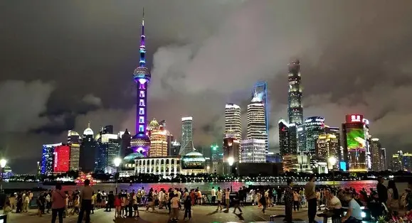 上海婚恋现状：本地人找对象，户口本真能当饭吃？